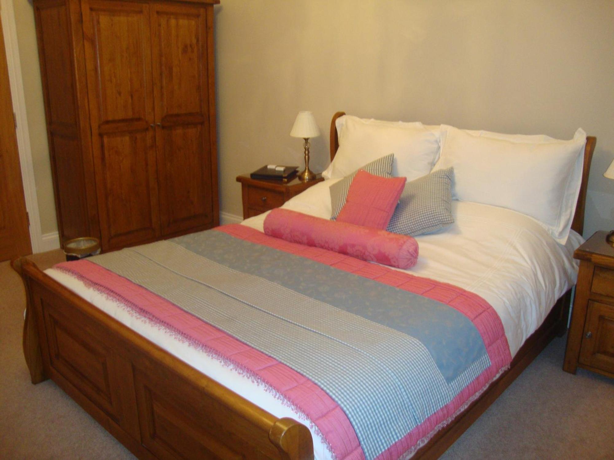 The Paddock Bed and Breakfast Haverfordwest Exteriör bild